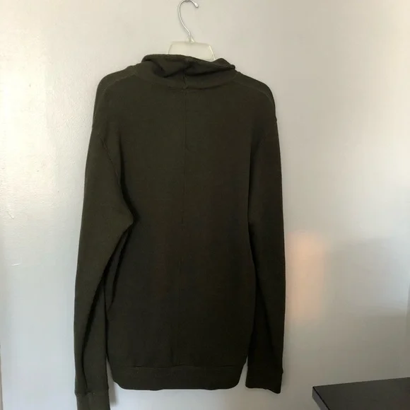 Velvet graham and Spencer olive pullover L